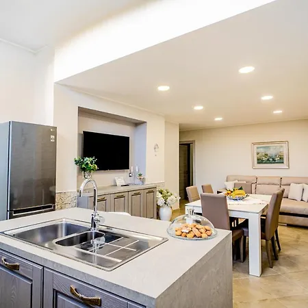 Casa Zu' Saru Holiday home