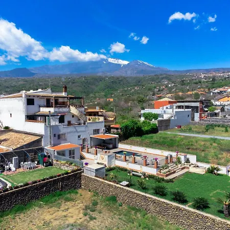 Casa Zu' Saru Holiday home